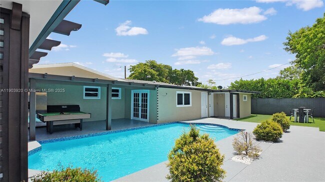 Building Photo - 801 NW 172nd Terrace