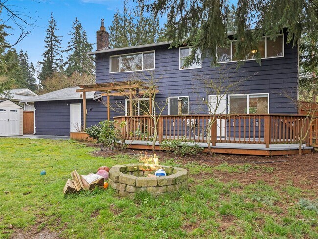Building Photo - 24201 Firdale Ave