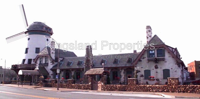Building Photo - 3747 Dunnica Ave