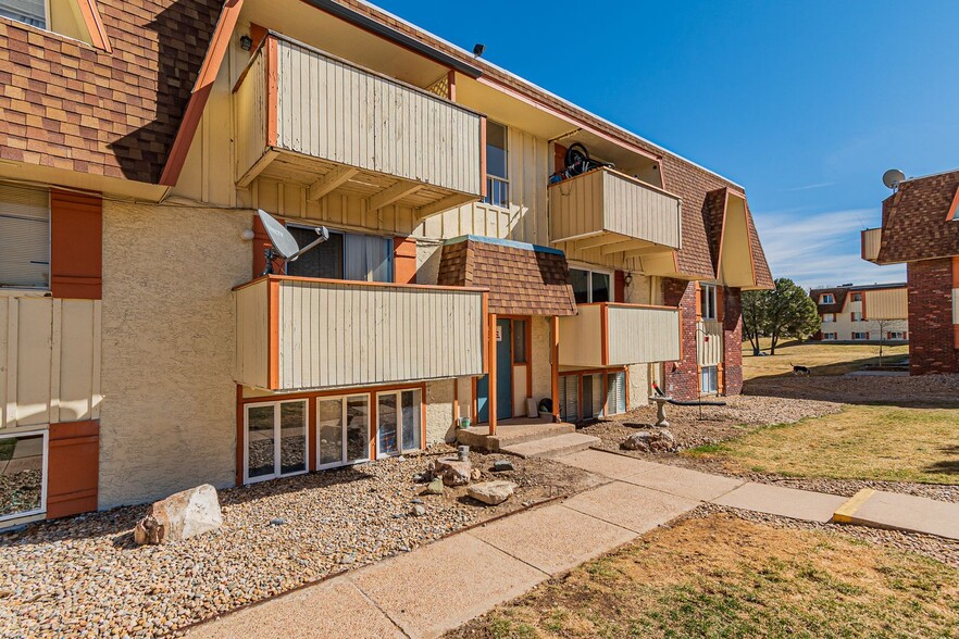 Primary Photo - 10211 Ura Ln