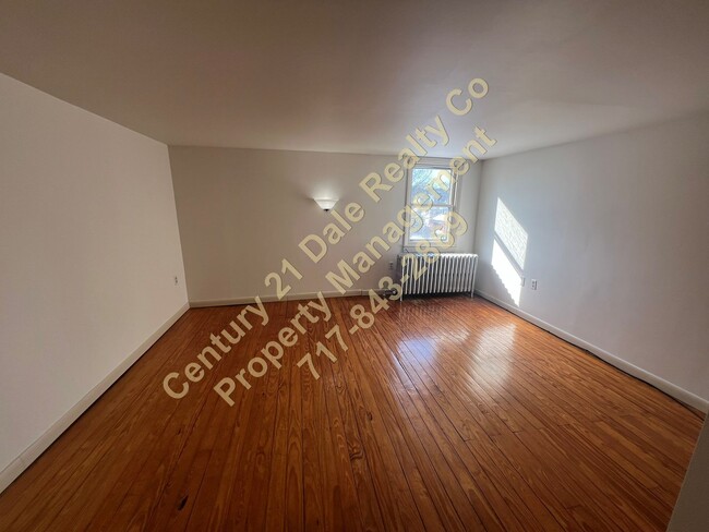 Building Photo - 3 Bedroom Home in Southern School District