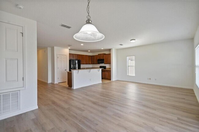 Building Photo - 129 Williamson Dr