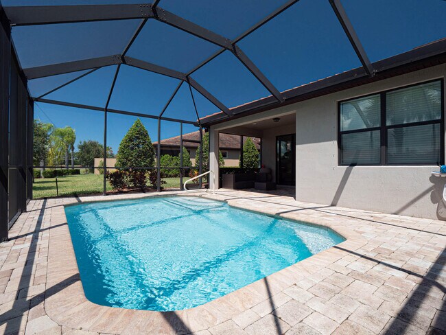 Building Photo - 5163 Longhorn Dr