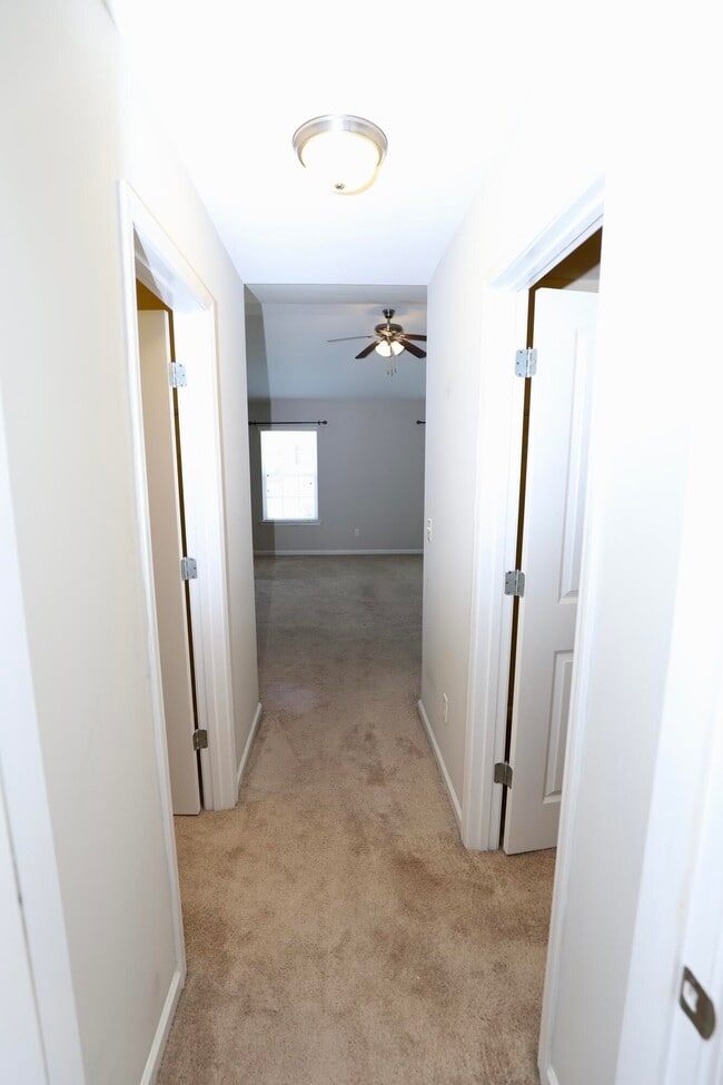 Building Photo - 1761 Nicholas Dr