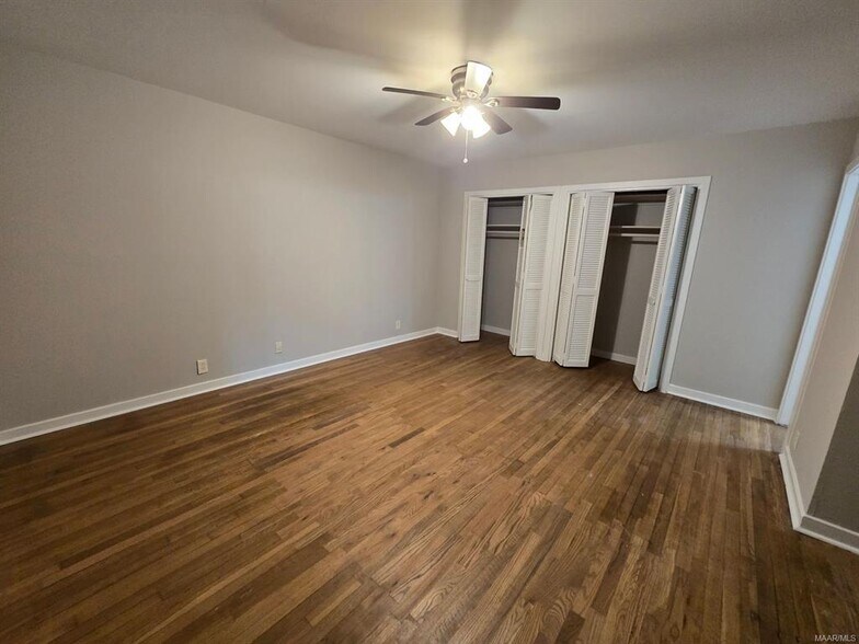 Building Photo - 3719 Wesley Dr