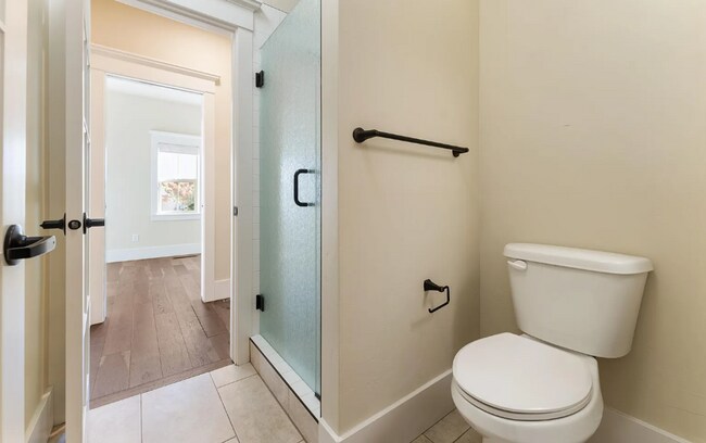 Building Photo - Beautiful 3 Bed 3 Bath home in the Heart of Eagle