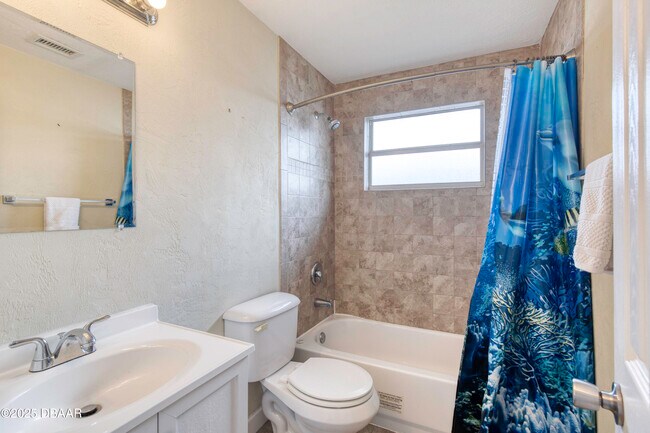 Building Photo - 114 Lynnhurst Dr