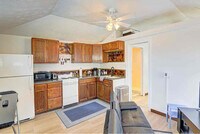 Building Photo - 5169 Caroline Ave