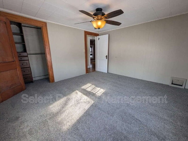 Building Photo - 1131 Pemberton Dr