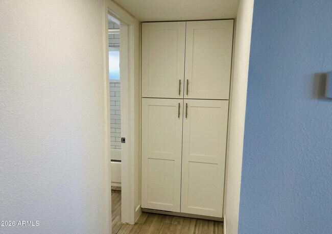 Building Photo - 4601 N 12th Ave