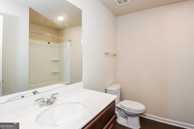 Building Photo - 128 Innis Brk Cir