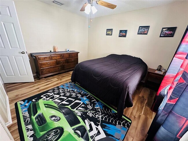 Building Photo - 3958 Easton Terrace