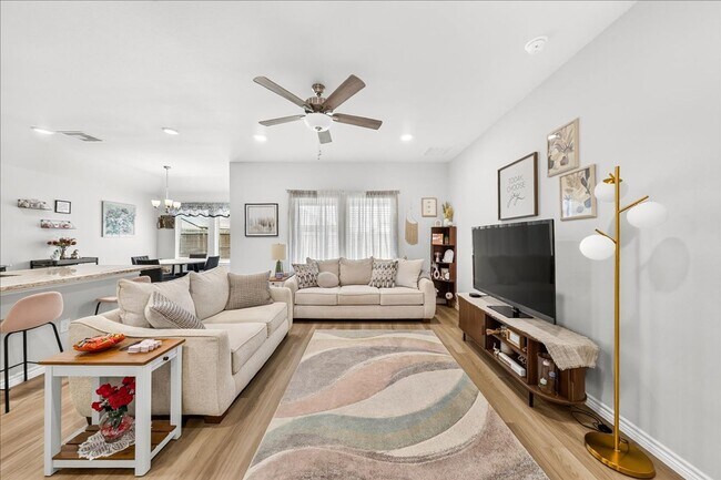 Building Photo - 7749 Bronco Buster Dr