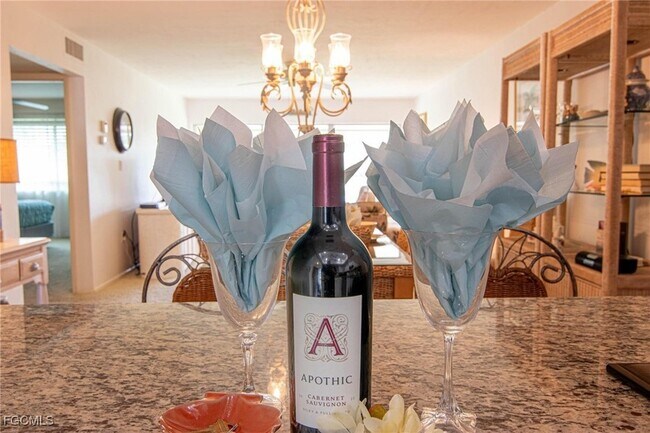 Building Photo - 6725 Winkler Rd