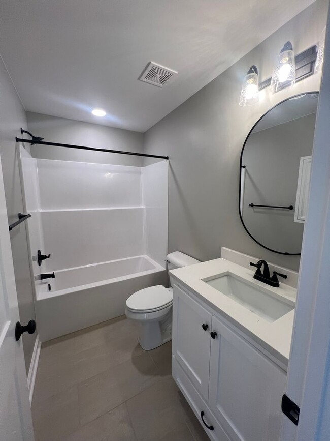 Building Photo - Available April!