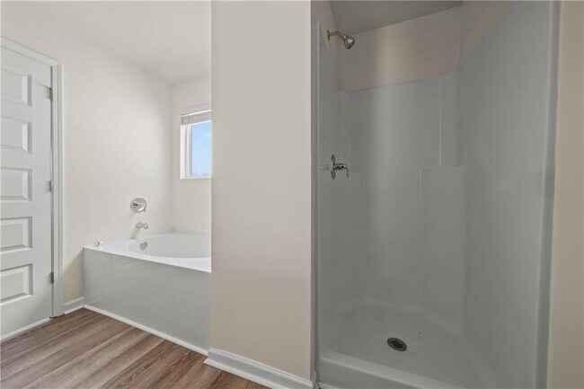 Building Photo - 631 Carlton Pointe Dr