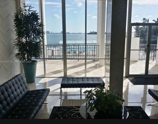Building Photo - 11930 N Bayshore Dr