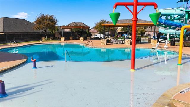 Building Photo - 15801 Weymouth Dr