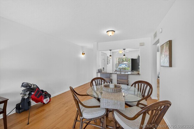 Building Photo - 12790 Briarlake Dr