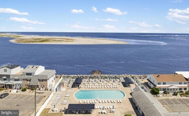 Building Photo - 725 Allen Dr