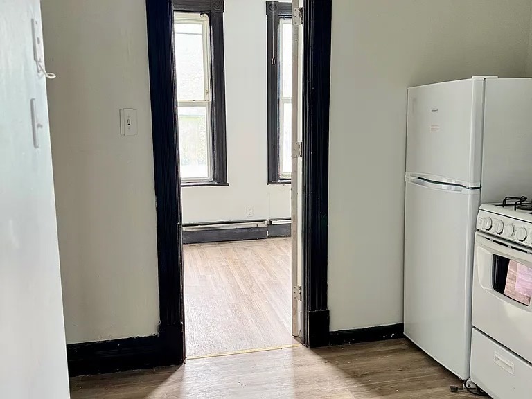 Building Photo - 450 Hamilton St