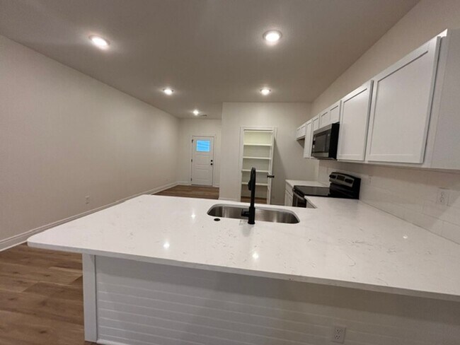 Building Photo - 5309 Rolly -