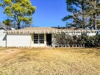 Building Photo - 136 Highland Dr