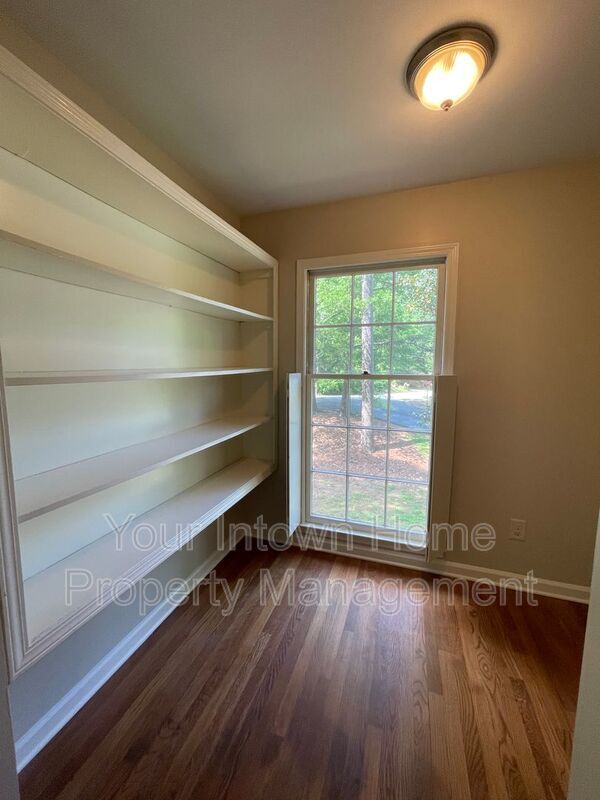 Building Photo - 2694 Shetland Dr