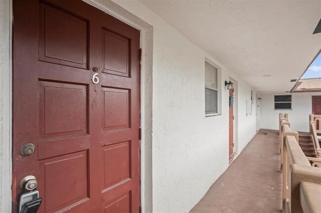 Building Photo - 493 NW 43rd St