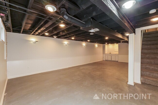 Building Photo - 3 BR/3BA | Newly Renovated Single Family Home | 2-Car Covered Parking | Spacious Deck!