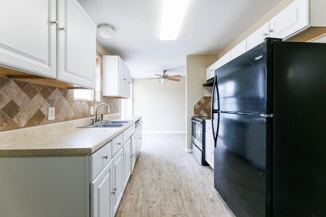 Building Photo - 2107 48th St