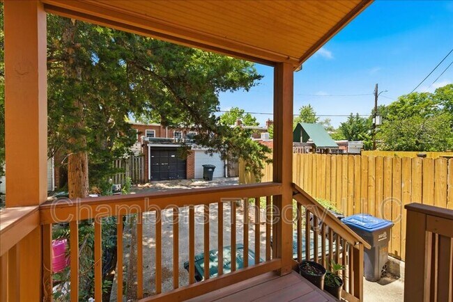 Building Photo - 2230 Observatory Pl NW