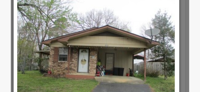 Building Photo - 2632 Ouachita Cir