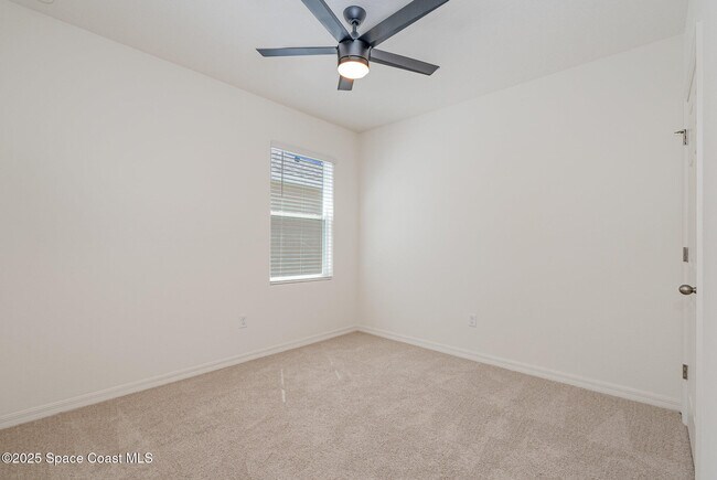 Building Photo - 1378 Casey Ave