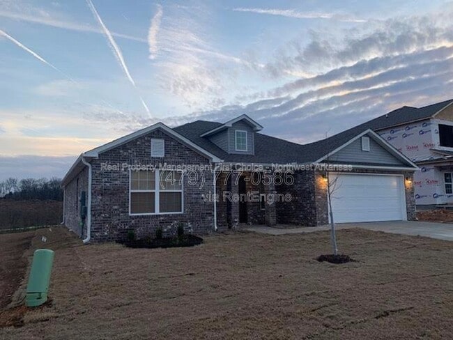 Building Photo - 4205 SW Lenox Ave