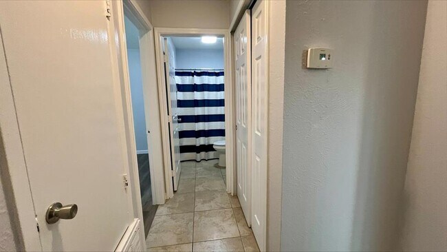 Building Photo - 10701 Lanshire Dr