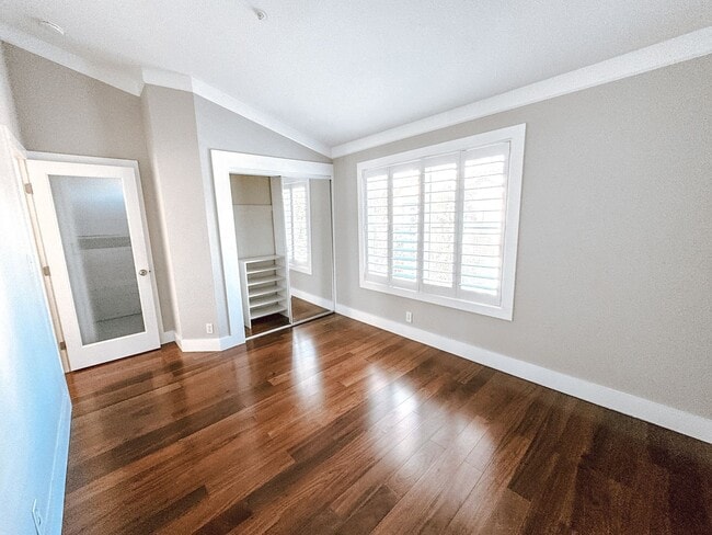 Building Photo - Dublin Home Available Now!