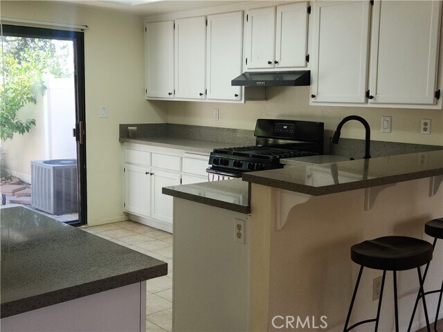 Building Photo - 22944 Estoril Dr