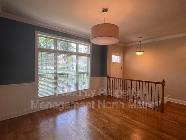 Building Photo - 10860 Ellicot Way