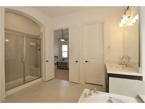 Building Photo - 1809 Houghton Dr