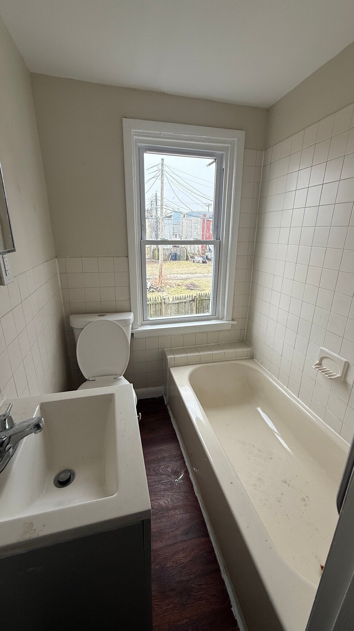 Building Photo - 1218 Drexel Ave