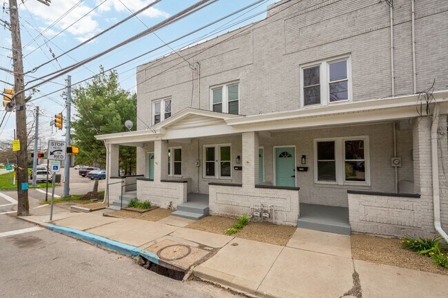 Building Photo - 1101.5 McNeilly Ave