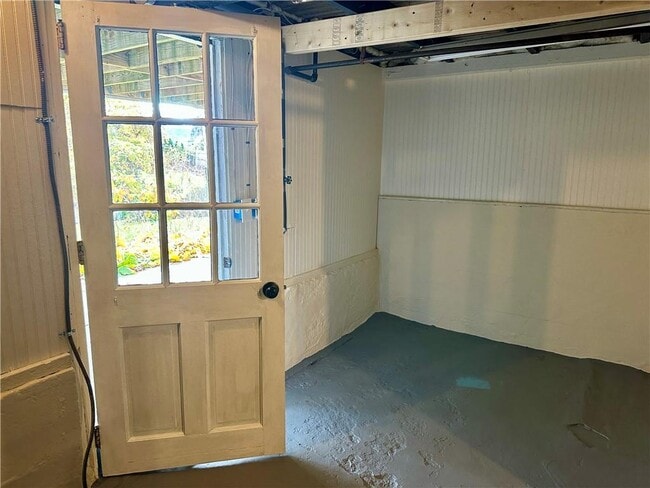 Building Photo - 54 Planet Ave