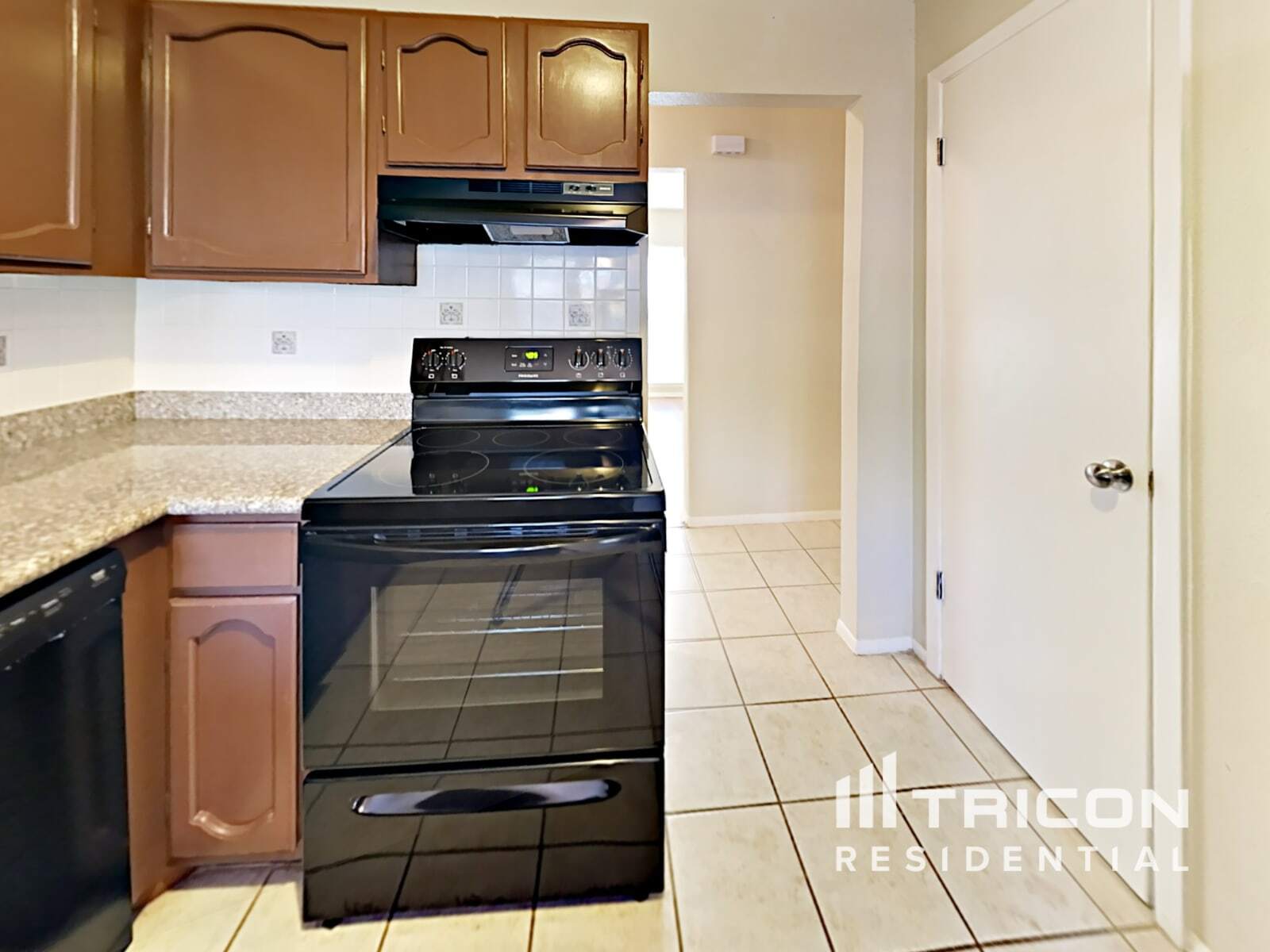 Building Photo - 6801 Castile De Oro