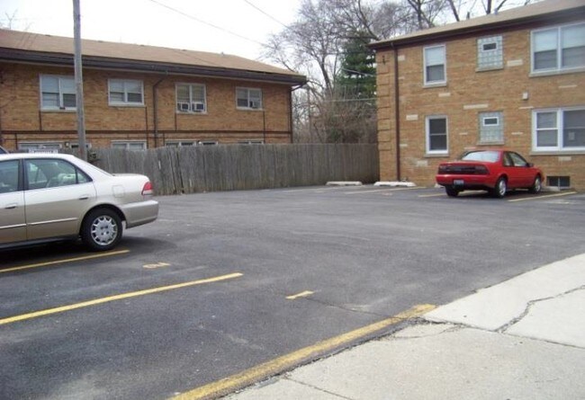 Parking Lot - 214-218 S Myrtle Ave