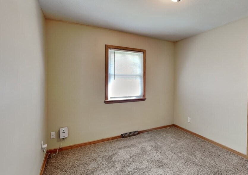 Building Photo - 452 N Alexander St