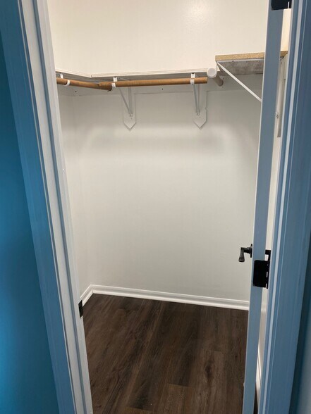 2nd Bedroom closet - 1035 Pine St