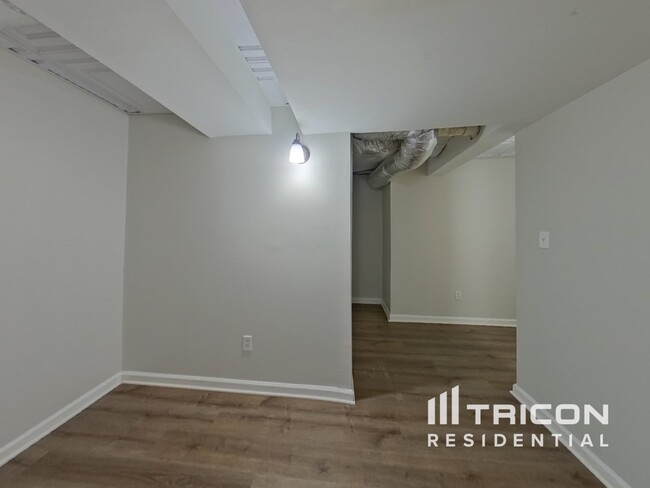 Building Photo - 325 Cypress Ln
