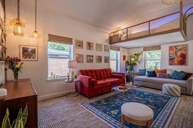 Building Photo - 5200 St Georges Green