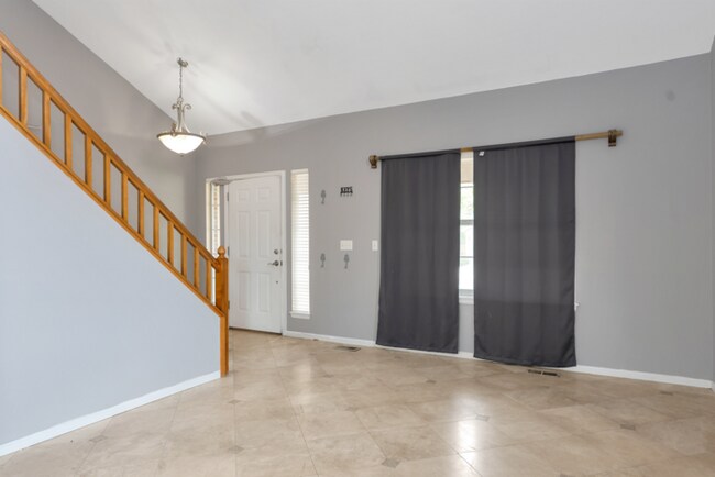 Building Photo - Charming 6 beds 3 baths in Denver!